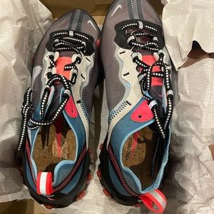 Nike react multicolor NIB